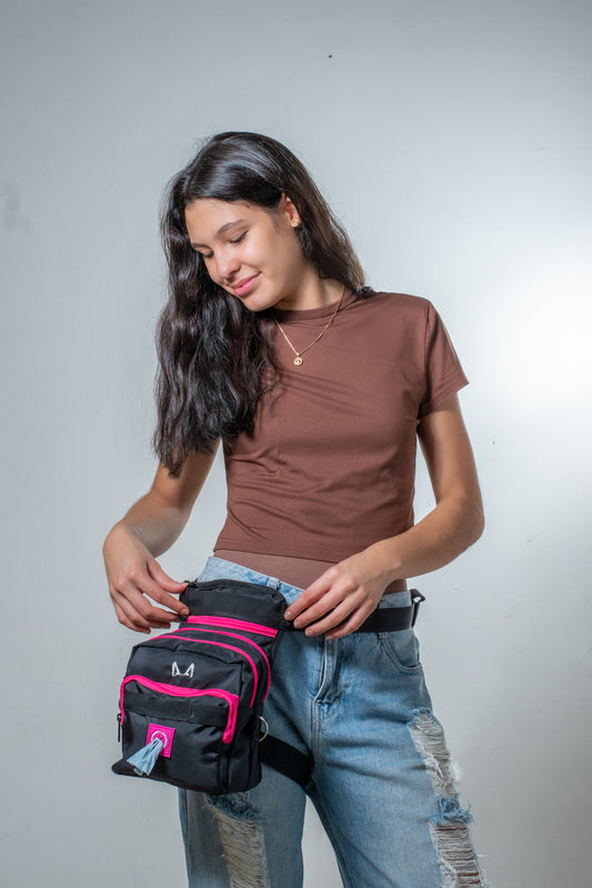 Thigh Treat Bag – Dog Training & Hiking Pouch