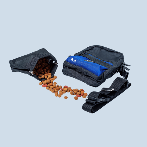 Insulated sleeve with metal closure