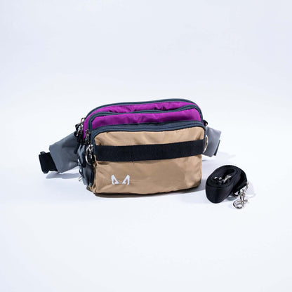 Fanny pack in lilac and beige colors with a strap that can be used to use the bag as crossbody