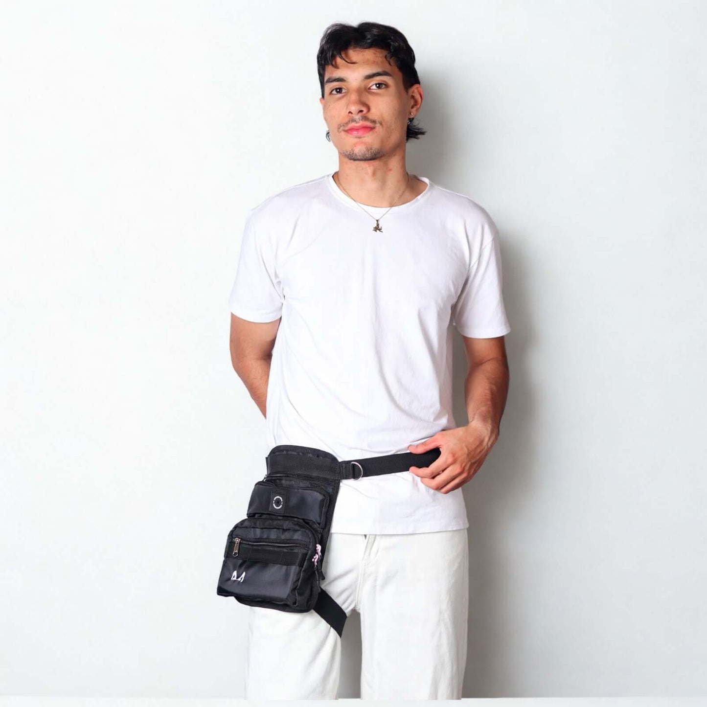 Thigh bag in use by male model