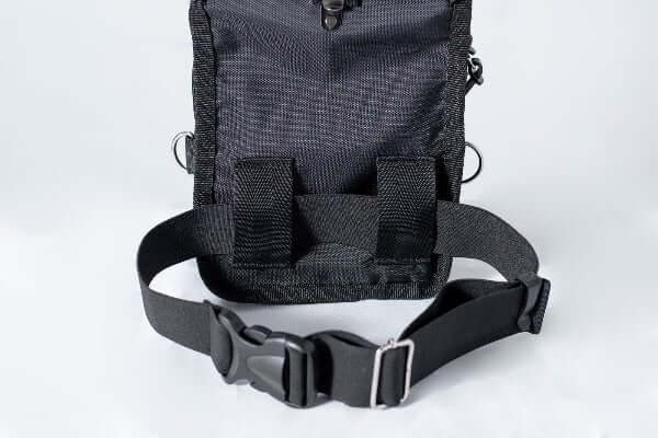 Thigh Treat Bag – Dog Training & Hiking Pouch